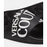 Versace Jeans Couture Ciabatte in gomma con logo - Nero E72YA3SQ1-E71352_E899